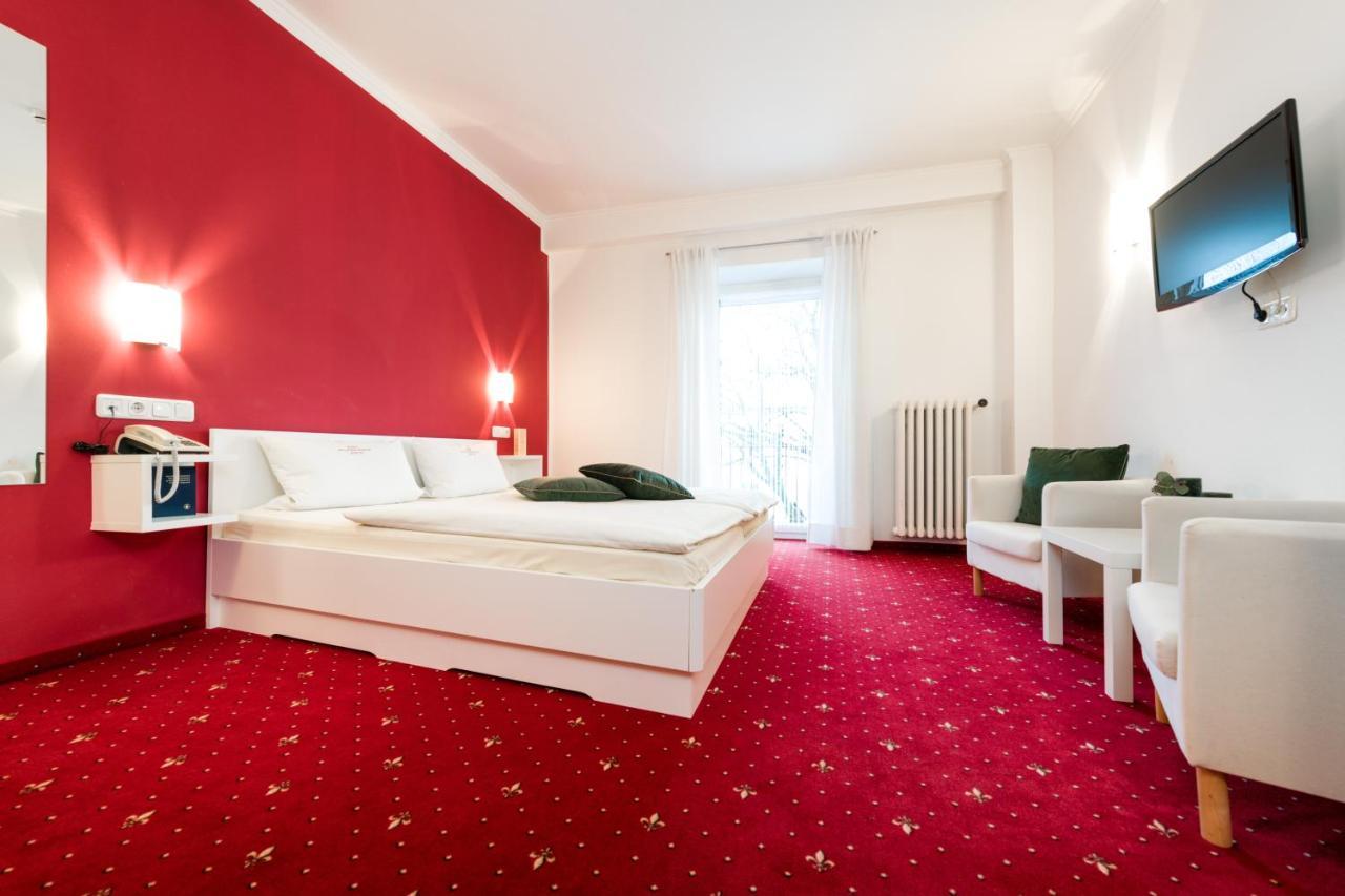 Hotel Goldener Hirsch Reuthe Esterno foto